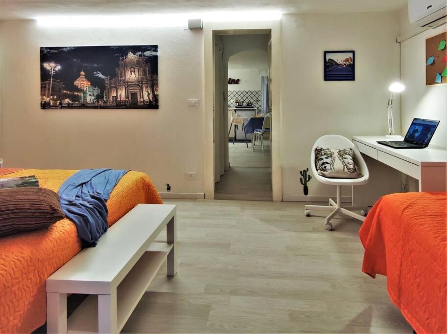 Central Apartments Mezzanine - 1 Min To Via Etnea Catania Exterior photo